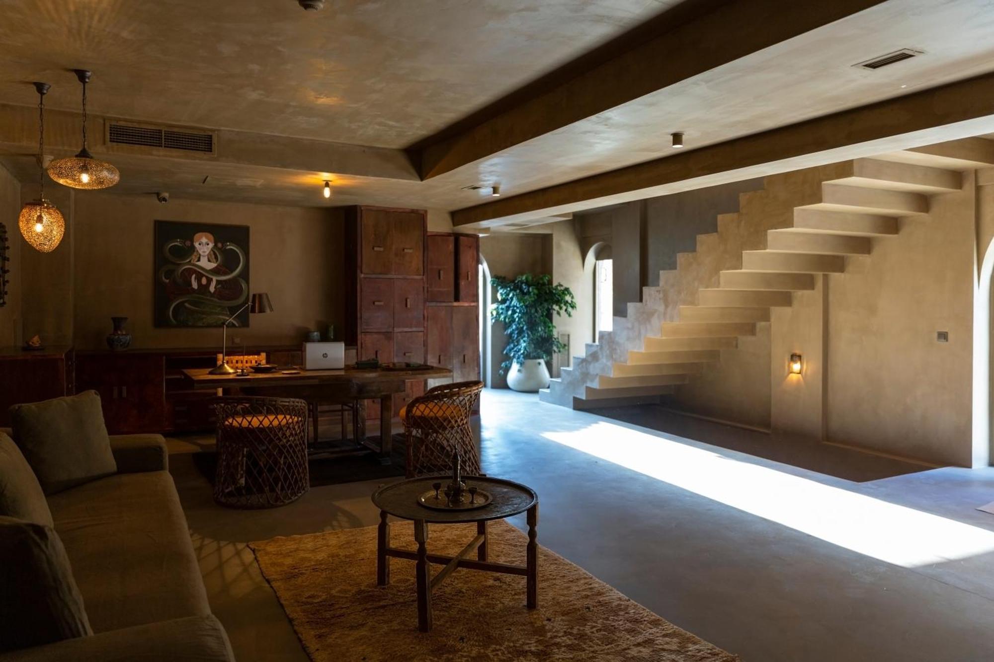 Life Gallery & Hotell 5*