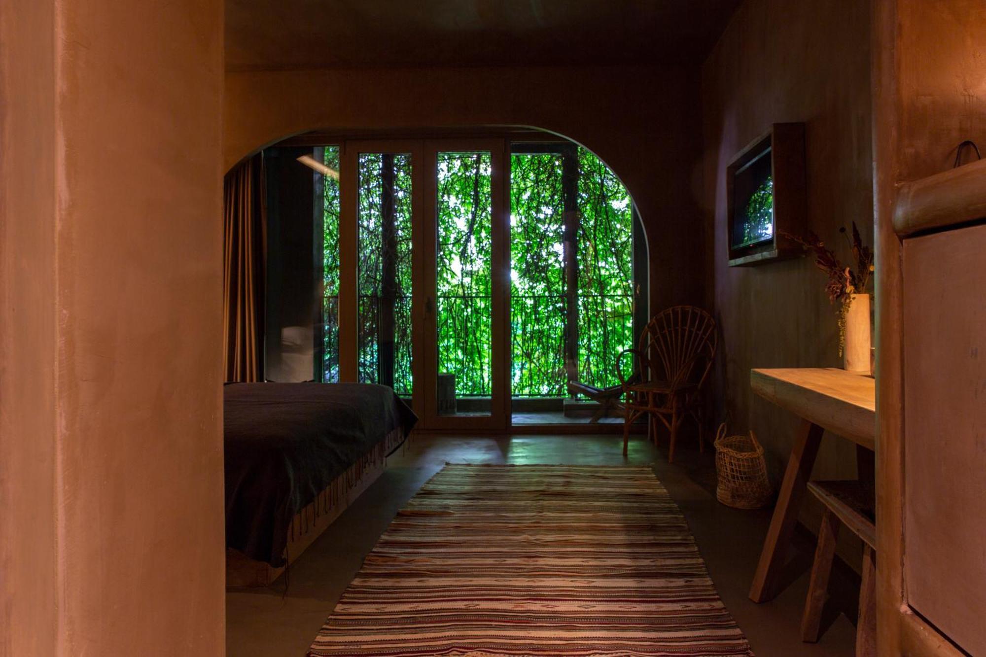 Life Gallery & Hotell
