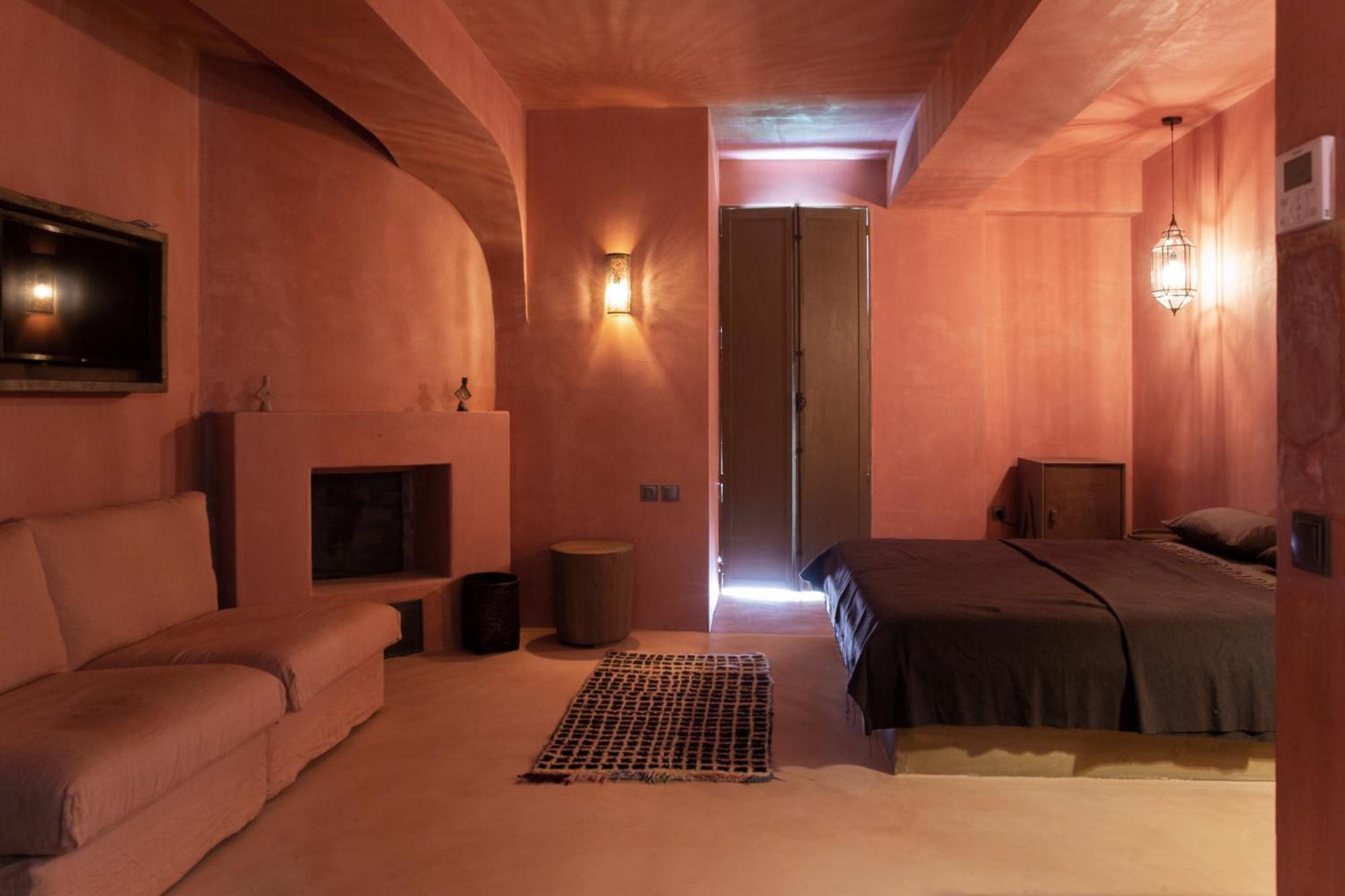Hotel Life Gallery &